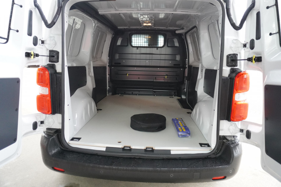 Peugeot e-Expert EV L2 75 kWh Elektrisch Automaat nr. V216 | Airco | Cruise | Navi | Camera