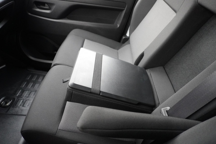 Peugeot e-Expert EV L2 75 kWh Elektrisch Automaat nr. V216 | Airco | Cruise | Navi | Camera