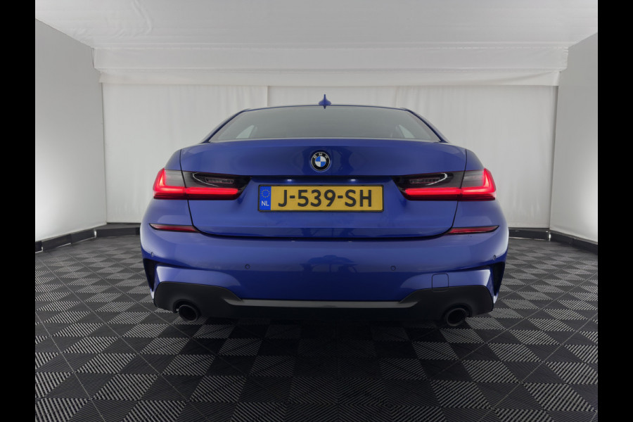 BMW 3-serie 320i M-Sportpack High Executive (INCL-BTW) *LEATHER-ALCANTARA | FULL-LED | DIGI-COCKPIT | HEATED-SPORTSEATS | BLIND-SPOT | HIFI-SOUND | KEYLESS | NAVI-FULLMAP | ECC | PDC | CRUISE | AMBIENT-LIGHT | SHIFT-PADDLES | 20''ALU*