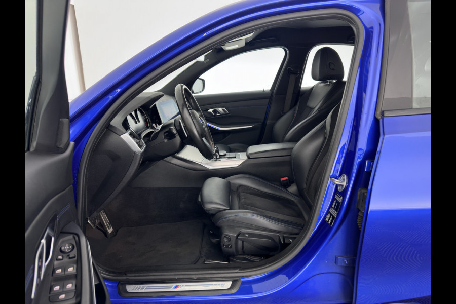 BMW 3-serie 320i M-Sportpack High Executive (INCL-BTW) *LEATHER-ALCANTARA | FULL-LED | DIGI-COCKPIT | HEATED-SPORTSEATS | BLIND-SPOT | HIFI-SOUND | KEYLESS | NAVI-FULLMAP | ECC | PDC | CRUISE | AMBIENT-LIGHT | SHIFT-PADDLES | 20''ALU*
