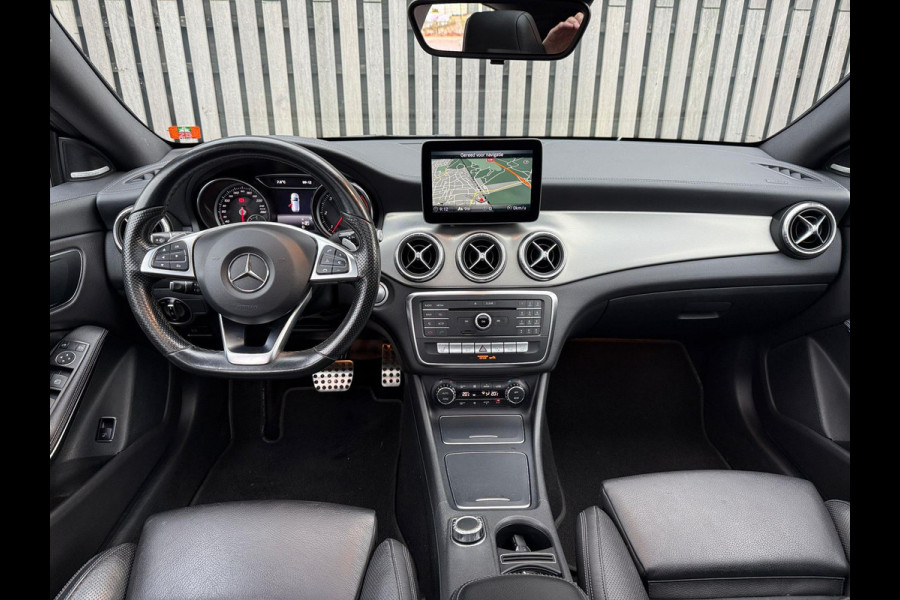 Mercedes-Benz CLA-Klasse Shooting Brake 200 d AMG Line - Panoramadak