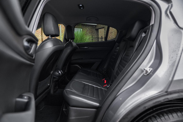 Alfa Romeo Stelvio 2.0 T AWD Super First Edition 280 PK Leder Camera Keyless Stoel/Stuurverw. Elek Klep 20''