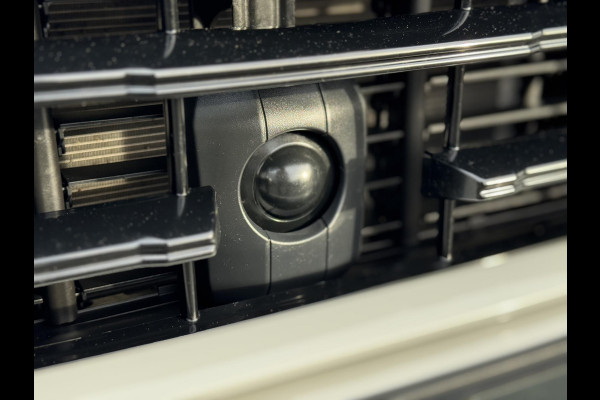 Porsche Cayenne Coupé 3.0 E-Hybrid / Fabrieksgarantie / Matrix Koplampen / 4 Wielbesturing / Chrono Pakket / Leder / Adaptieve Cruise Control / 21 Inch / Trekhaak / Bose / Stoelverwarming voor+achter / Panoramadak / Luchtvering