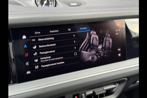 Porsche Cayenne Coupé 3.0 E-Hybrid / Fabrieksgarantie / Matrix Koplampen / 4 Wielbesturing / Chrono Pakket / Leder / Adaptieve Cruise Control / 21 Inch / Trekhaak / Bose / Stoelverwarming voor+achter / Panoramadak / Luchtvering