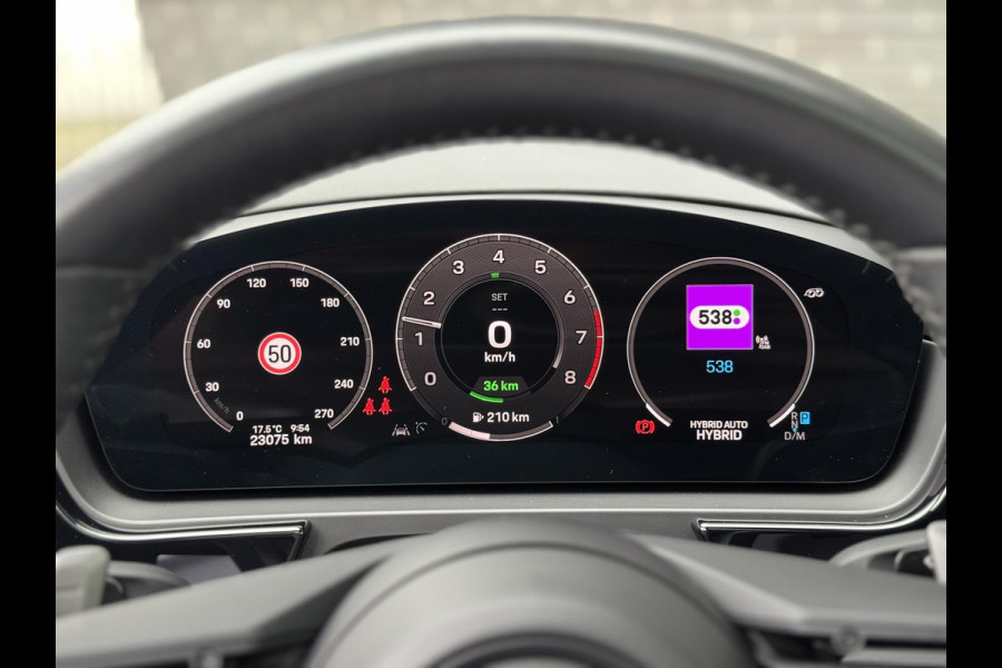 Porsche Cayenne Coupé 3.0 E-Hybrid / Fabrieksgarantie / Matrix Koplampen / 4 Wielbesturing / Chrono Pakket / Leder / Adaptieve Cruise Control / 21 Inch / Trekhaak / Bose / Stoelverwarming voor+achter / Panoramadak / Luchtvering