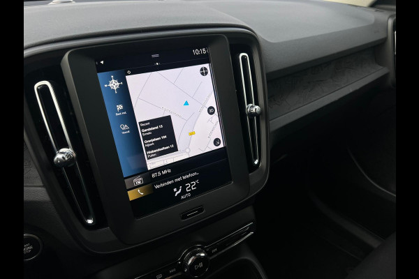 Volvo XC40 1.5 T2 Momentum Core NL AUTO | DEALER ONDERH | WEGKLAPBARE TREKHAAK | CAMERA | CARPLAY |