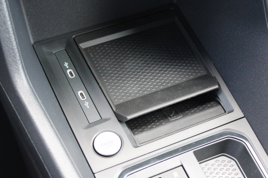 Volkswagen Caddy Cargo 2.0 TDI 122pk DSG7 - Carplay - Adaptive Cruise - Trekhaak - Navigatie - Dig. cockpit - Ergocomfort stoel - Stoelverwarming - Rij