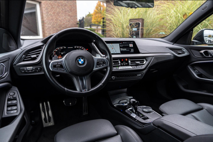 BMW 2 Serie Gran Coupé M235i xDrive Executive 306 PK 1e Eig Dealer o.h Camera Leder LED 18''