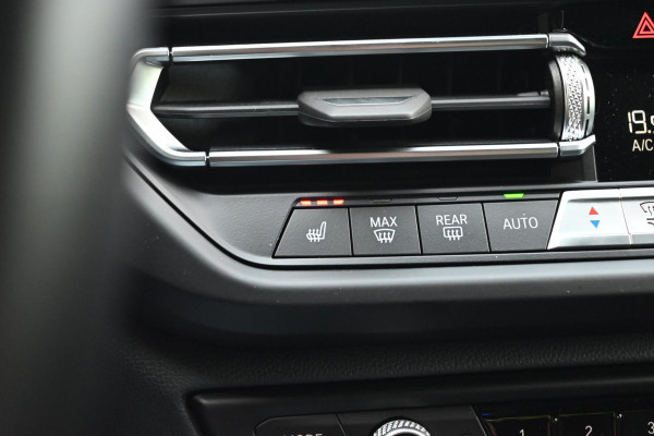 BMW 2 Serie Gran Coupé M235i xDrive Executive 306 PK 1e Eig Dealer o.h Camera Leder LED 18''