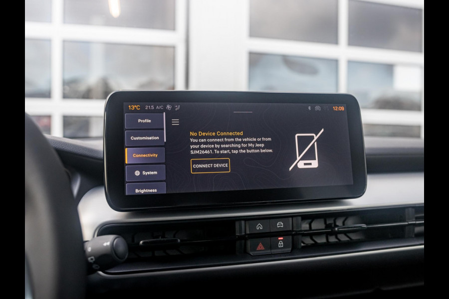 Jeep Avenger 1.2 e-Hybrid Summit | Uit voorraad leverbaar | Winter Pack | Infotaiment&Convenience Pack | Bicolore