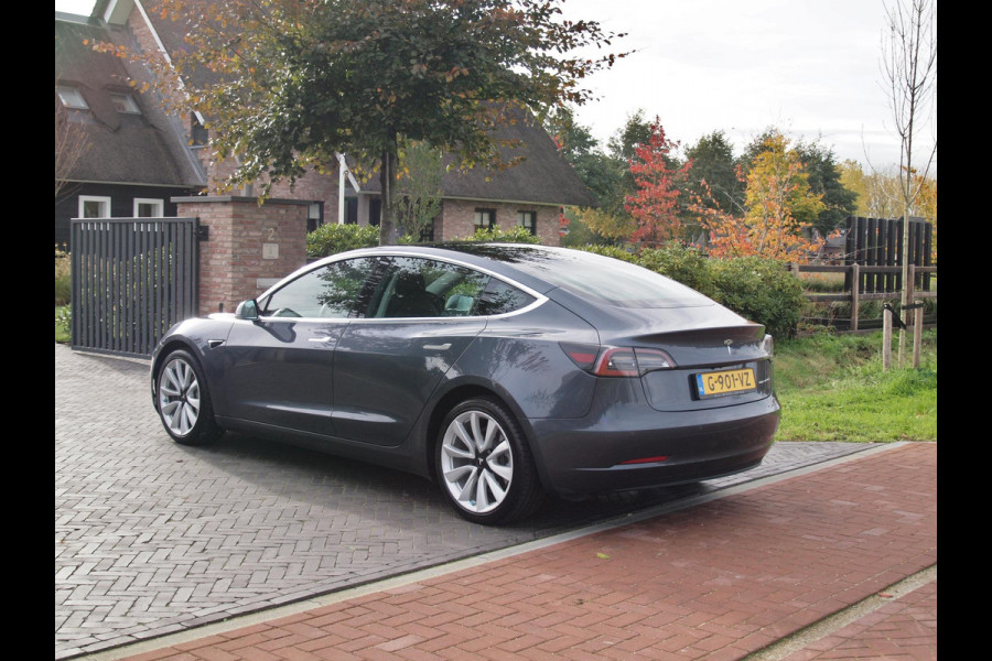Tesla Model 3 Long Range AWD 75 kWh | Panoramdak | Camera | Marge Auto |