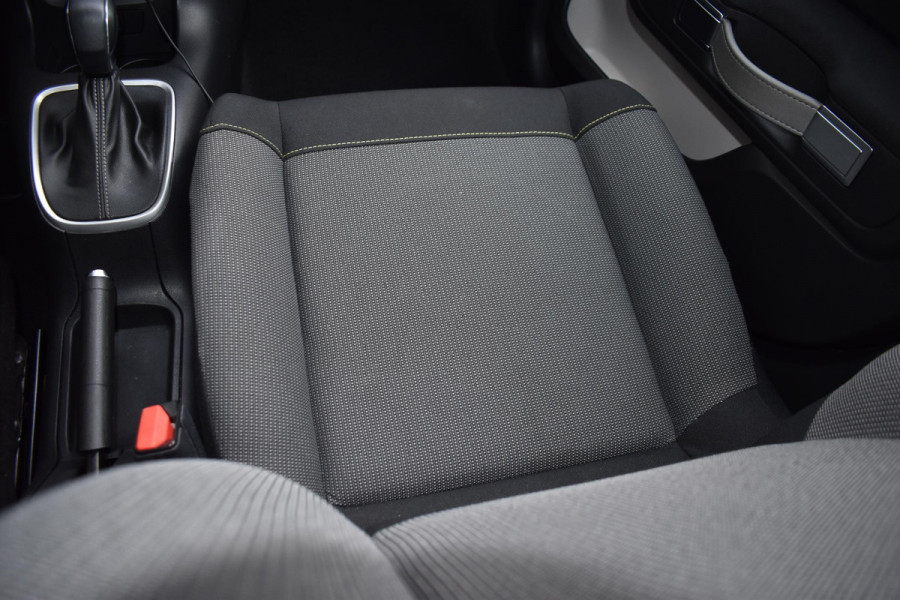 Citroën C3 1.2 PureTech S&S 110 PK Aut. Shine | Panodak | Carplay | Stoelverw. | Incl. garantie