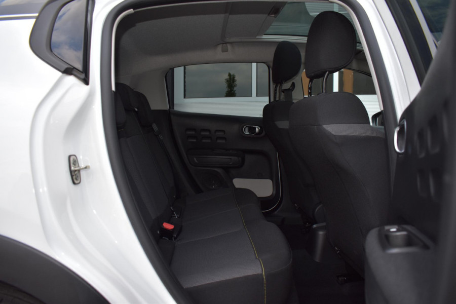 Citroën C3 1.2 PureTech S&S 110 PK Aut. Shine | Panodak | Carplay | Stoelverw. | Incl. garantie