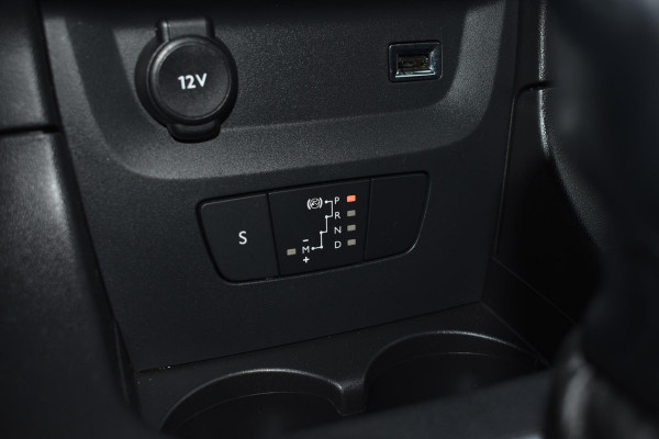 Citroën C3 1.2 PureTech S&S 110 PK Aut. Shine | Panodak | Carplay | Stoelverw. | Incl. garantie