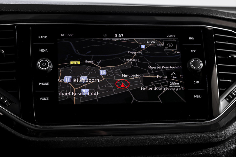 Volkswagen T-Roc 2.0 TSI 190 PK 4Motion Sport - Automaat Orig. NL | S/K-Panodak | Adapt. Cruise | Stoelverw. | PDC | NAV + App. Connect | ECC | Afn. Trekhaak | DAB | LM 17" |