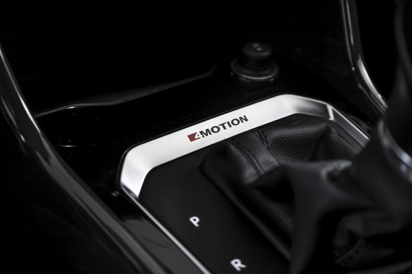 Volkswagen T-Roc 2.0 TSI 190 PK 4Motion Sport - Automaat Orig. NL | S/K-Panodak | Adapt. Cruise | Stoelverw. | PDC | NAV + App. Connect | ECC | Afn. Trekhaak | DAB | LM 17" |