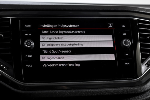 Volkswagen T-Roc 2.0 TSI 190 PK 4Motion Sport - Automaat Orig. NL | S/K-Panodak | Adapt. Cruise | Stoelverw. | PDC | NAV + App. Connect | ECC | Afn. Trekhaak | DAB | LM 17" |