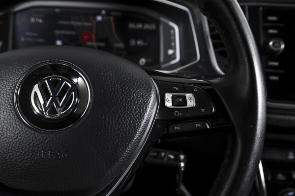 Volkswagen T-Roc 2.0 TSI 190 PK 4Motion Sport - Automaat Orig. NL | S/K-Panodak | Adapt. Cruise | Stoelverw. | PDC | NAV + App. Connect | ECC | Afn. Trekhaak | DAB | LM 17" |