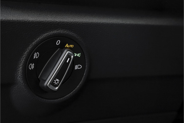 Volkswagen T-Roc 2.0 TSI 190 PK 4Motion Sport - Automaat Orig. NL | S/K-Panodak | Adapt. Cruise | Stoelverw. | PDC | NAV + App. Connect | ECC | Afn. Trekhaak | DAB | LM 17" |