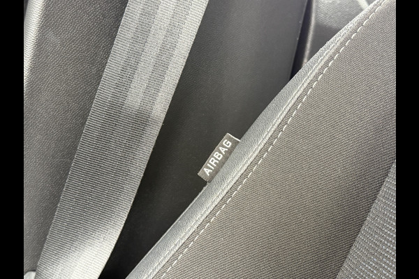 Opel CORSA-E Elegance 50 kWh | SOH 90% | Dealeronderhouden | Apple Carplay | 1e eigenaar