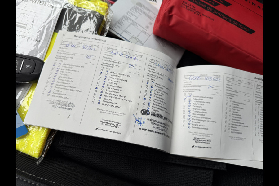 Opel CORSA-E Elegance 50 kWh | SOH 90% | Dealeronderhouden | Apple Carplay | 1e eigenaar