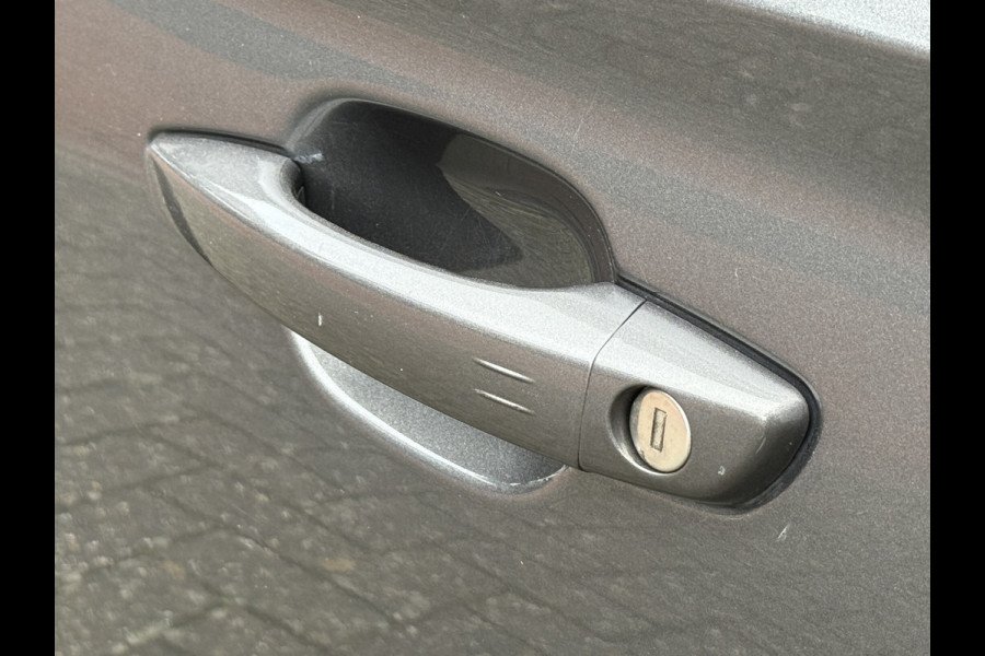 Opel CORSA-E Elegance 50 kWh | SOH 90% | Dealeronderhouden | Apple Carplay | 1e eigenaar