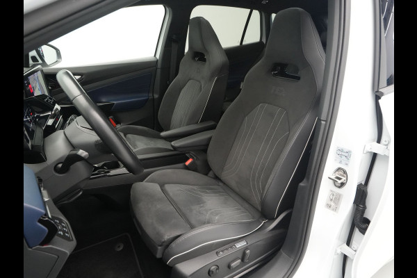 Volkswagen ID.4 GTX 4Motion 77 kWh 360 Camera Panorama Sideassist Stoelverwarming  Headup Display 196