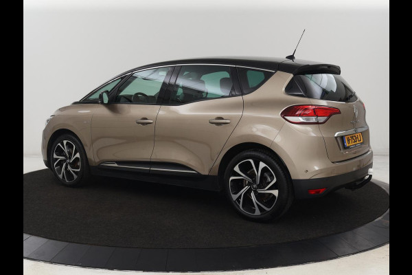 Renault Scénic 1.3 TCe Bose | Leder | Trekhaak | Stoel & stuurverwarming | Head-Up | Camera | Massage | Carplay | Navigatie | Full LED | Park Assist | Climate control | Cruise control