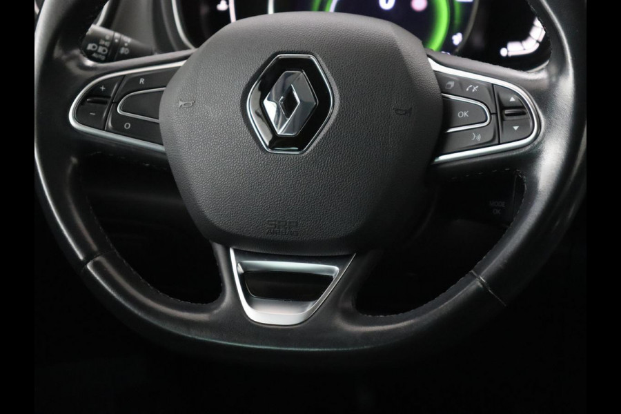 Renault Scénic 1.3 TCe Bose | Leder | Trekhaak | Stoel & stuurverwarming | Head-Up | Camera | Massage | Carplay | Navigatie | Full LED | Park Assist | Climate control | Cruise control