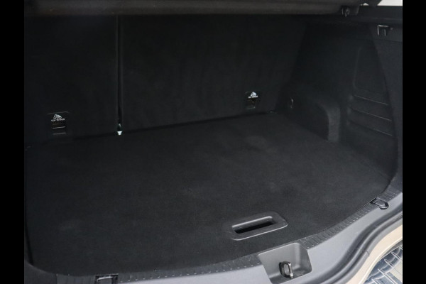 Renault Scénic 1.3 TCe Bose | Leder | Trekhaak | Stoel & stuurverwarming | Head-Up | Camera | Massage | Carplay | Navigatie | Full LED | Park Assist | Climate control | Cruise control