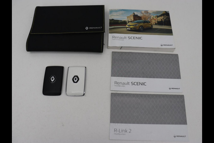 Renault Scénic 1.3 TCe Bose | Leder | Trekhaak | Stoel & stuurverwarming | Head-Up | Camera | Massage | Carplay | Navigatie | Full LED | Park Assist | Climate control | Cruise control