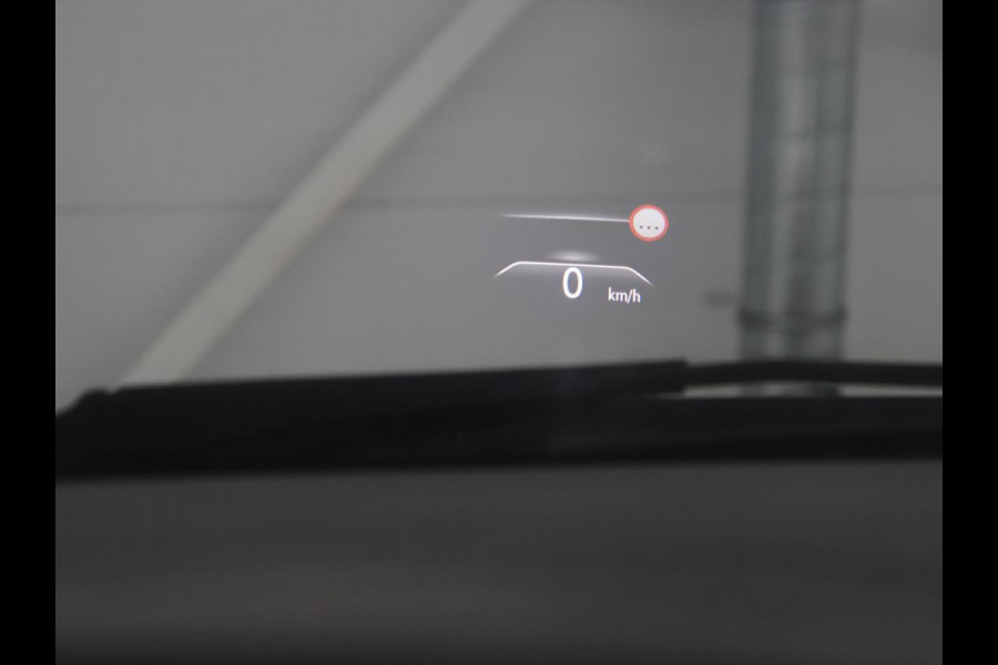 Renault Scénic 1.3 TCe Bose | Leder | Trekhaak | Stoel & stuurverwarming | Head-Up | Camera | Massage | Carplay | Navigatie | Full LED | Park Assist | Climate control | Cruise control