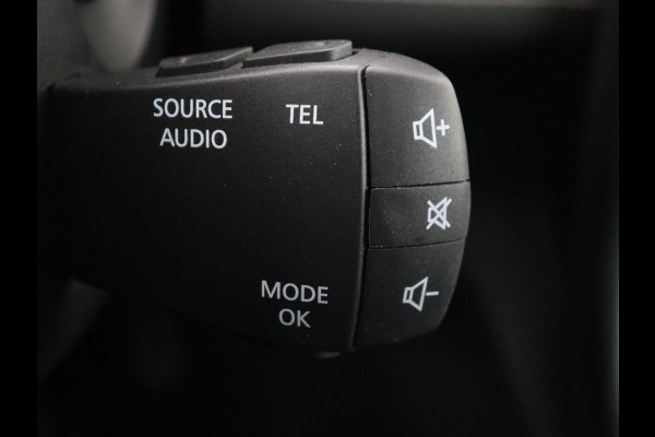 Renault Scénic 1.3 TCe Bose | Leder | Trekhaak | Stoel & stuurverwarming | Head-Up | Camera | Massage | Carplay | Navigatie | Full LED | Park Assist | Climate control | Cruise control