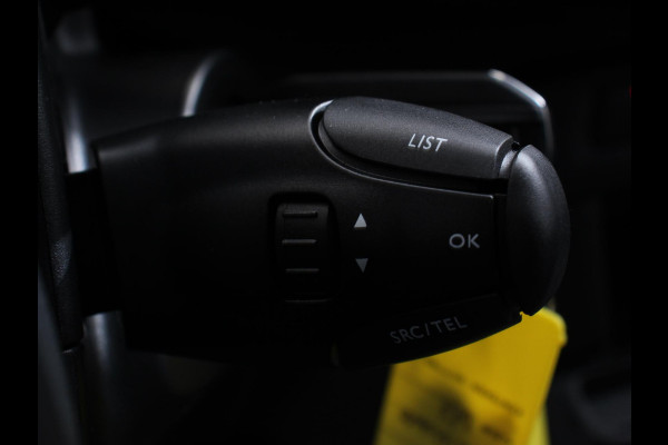 Opel Vivaro Electric L2 75 kWh Connect pack | 3p | Navigatie | Apple Carplay/Android Auto | Dab | Cruise control | Camera | Parkeer sensoren | Digitaal dashboard | Automatische Airco