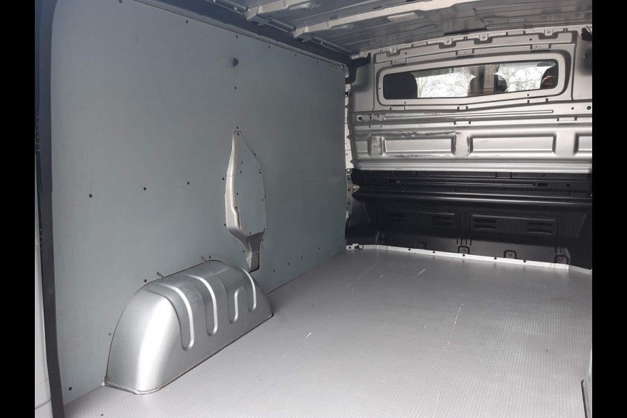 Fiat Talento 2.0 d 107Kw - 145Pk MultiJet Airco Cruise control 3-Zits