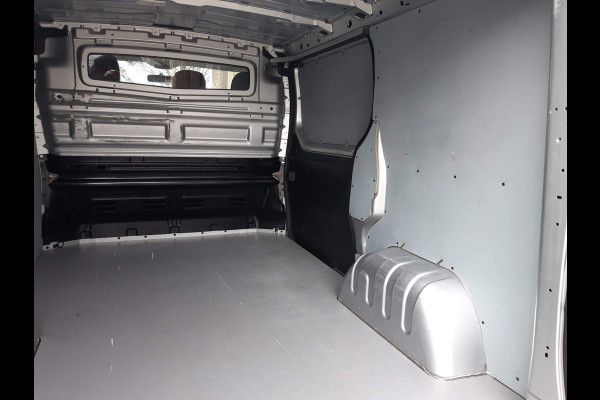 Fiat Talento 2.0 d 107Kw - 145Pk MultiJet Airco Cruise control 3-Zits