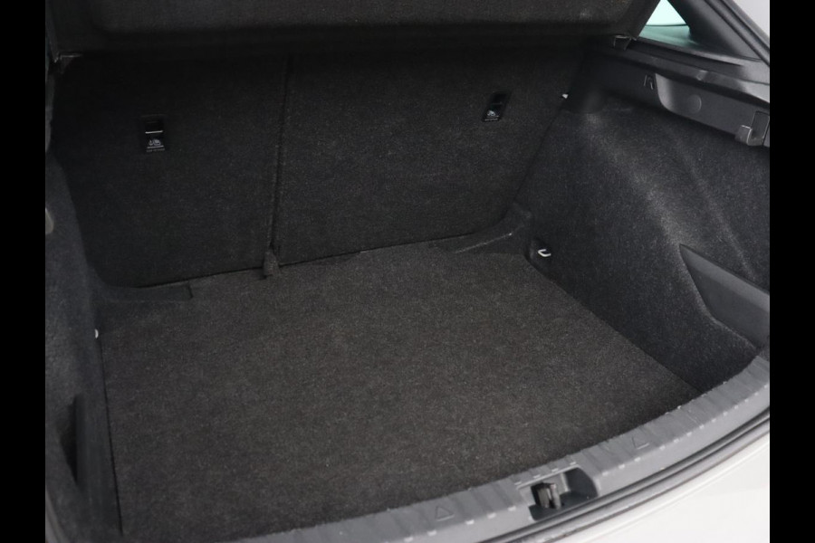 Škoda SCALA 1.0 TSI Sport | Carplay | Sportstoelen | Climate control | Parkeerhulp | Cruise control | Full LED | Bluetooth | DAB