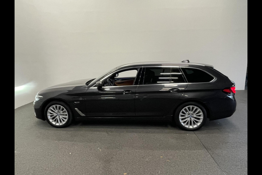 BMW 5 Serie Touring 530e Business Edition Plus 292 PK Aut. Leder Navi Carplay Cruise Control Full LED PDC VA + Camera
