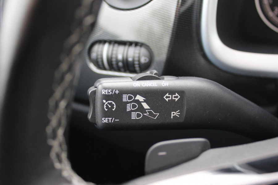 Volkswagen Beetle 2.0 TSI Dune / Schuifdak / Camera / Xenon / Navigatie / 20'' / Stoelverwarming / DAB / Stoelverwarming / Cruise Control