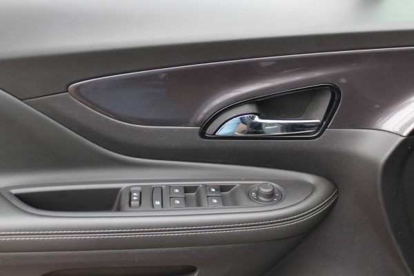 Opel Mokka X 1.4 Turbo Innovation / Schuifdak / Camera / Leder / Navigatie / 18'' / LED / Keyless / Stuur+Stoelverwarming / Cruise Control
