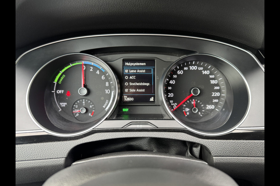 Volkswagen Passat Variant 218PK DSG HYBRID GTE BUSINESS NAVI/CAMERA/CARPLAY
