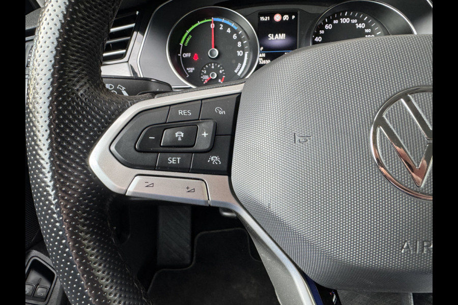 Volkswagen Passat Variant 218PK DSG HYBRID GTE BUSINESS NAVI/CAMERA/CARPLAY