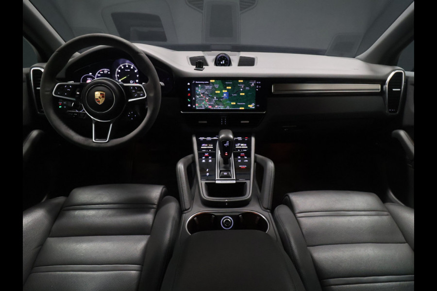 Porsche Cayenne 3.0 E-Hybrid Platinum Edition [SCHUIFKANTELDAK, SPORT CHRONO, SOFTCLOSE, TREKHAAK INKLAPBAAR, LUCHTVERING, APPLE CARPLAY, ANDROID, MEMORY SEATS, BOSE SOUND, 360 CAMERA, HEAD-UP, ADAPTIVE CRUISE, STOELVENTILATIE, STOELVERW