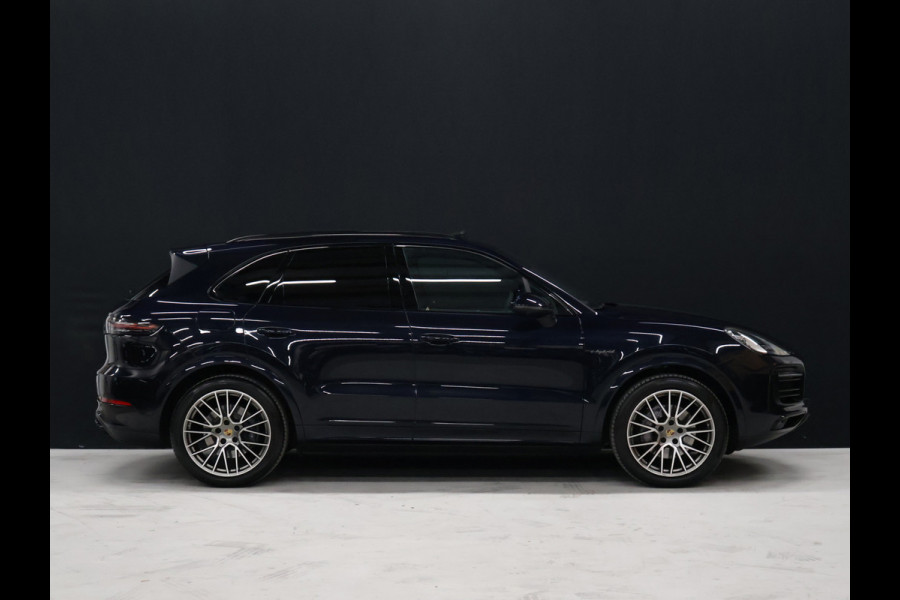 Porsche Cayenne 3.0 E-Hybrid Platinum Edition [SCHUIFKANTELDAK, SPORT CHRONO, SOFTCLOSE, TREKHAAK INKLAPBAAR, LUCHTVERING, APPLE CARPLAY, ANDROID, MEMORY SEATS, BOSE SOUND, 360 CAMERA, HEAD-UP, ADAPTIVE CRUISE, STOELVENTILATIE, STOELVERW