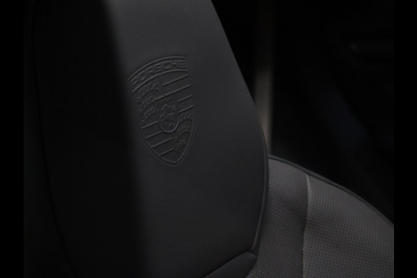Porsche Cayenne 3.0 E-Hybrid Platinum Edition [SCHUIFKANTELDAK, SPORT CHRONO, SOFTCLOSE, TREKHAAK INKLAPBAAR, LUCHTVERING, APPLE CARPLAY, ANDROID, MEMORY SEATS, BOSE SOUND, 360 CAMERA, HEAD-UP, ADAPTIVE CRUISE, STOELVENTILATIE, STOELVERW