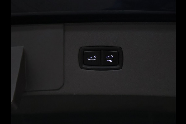 Porsche Cayenne 3.0 E-Hybrid Platinum Edition [SCHUIFKANTELDAK, SPORT CHRONO, SOFTCLOSE, TREKHAAK INKLAPBAAR, LUCHTVERING, APPLE CARPLAY, ANDROID, MEMORY SEATS, BOSE SOUND, 360 CAMERA, HEAD-UP, ADAPTIVE CRUISE, STOELVENTILATIE, STOELVERW