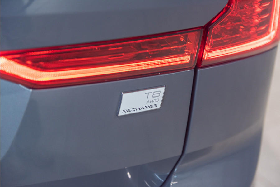 Volvo XC60 T8 Aut. LongRange Ultimate Bright ACC Leder Stoelverwarming 455pk