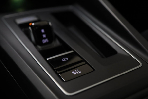 Volkswagen Golf 2.0 TSI R 4Motion PERFORMANCE AKRAP/PANO/HEADUP/IQ/H-K/BOMVOL