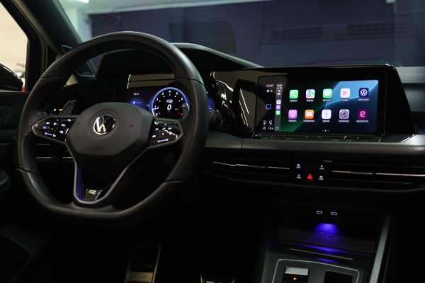 Volkswagen Golf 2.0 TSI R 4Motion PERFORMANCE AKRAP/PANO/HEADUP/IQ/H-K/BOMVOL