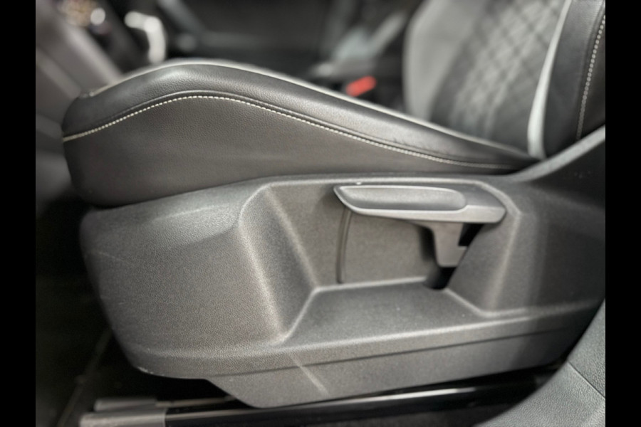 Volkswagen Tiguan 1.4 TSI eHybrid R-Line Business+ | Blackpack | Elek. Trekhaak | Matrix LED | Navigatie | 19' inch